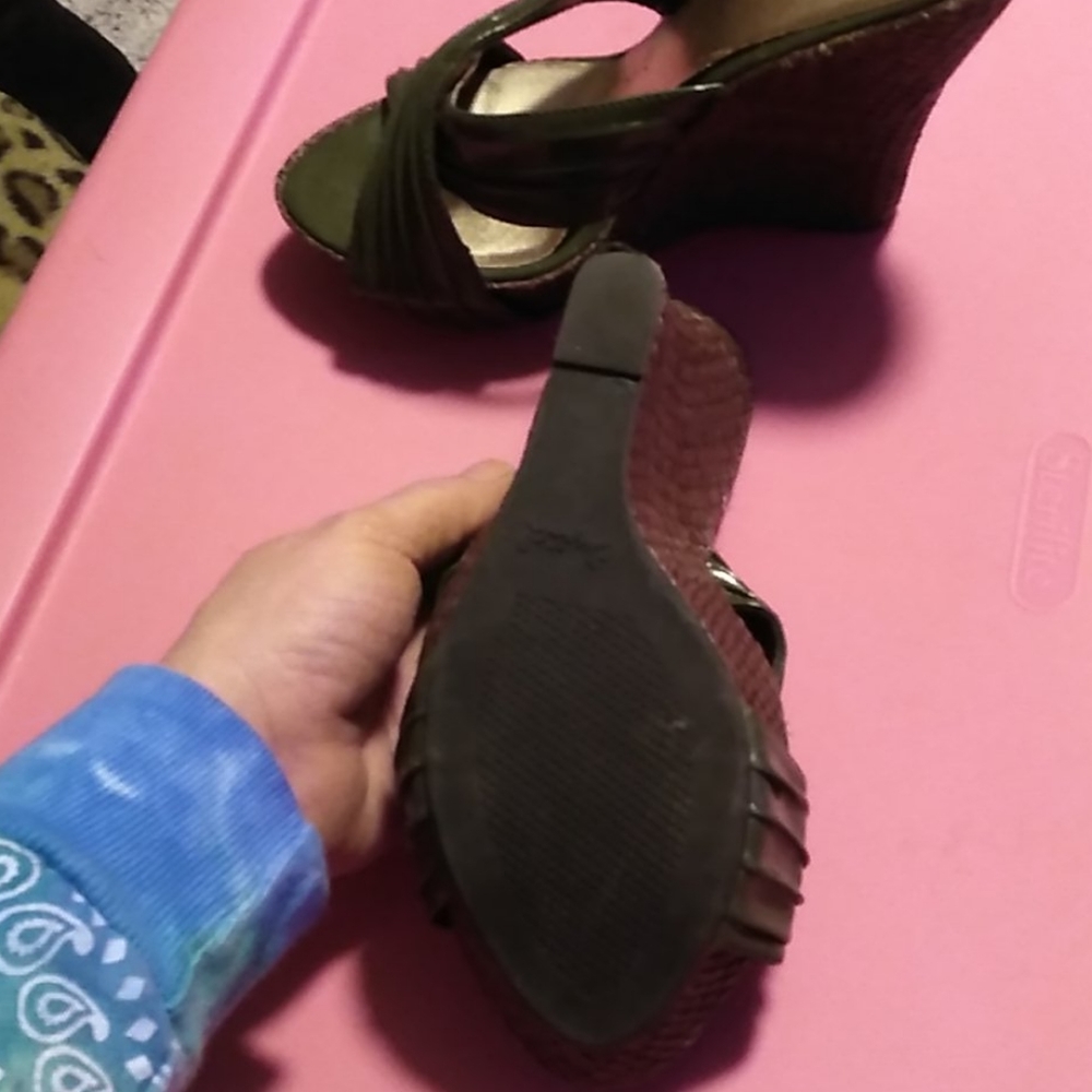 Sandals - Picture 3 of 8